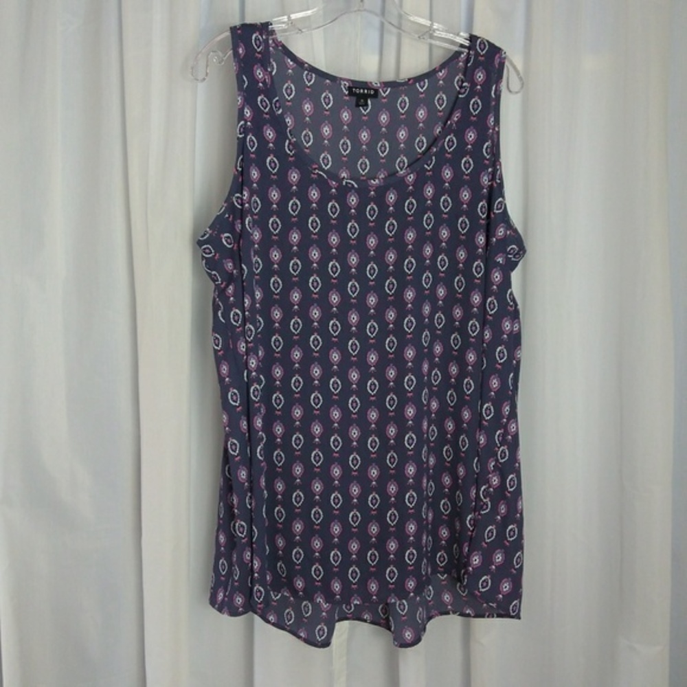 Torrid Sleeveless Tank